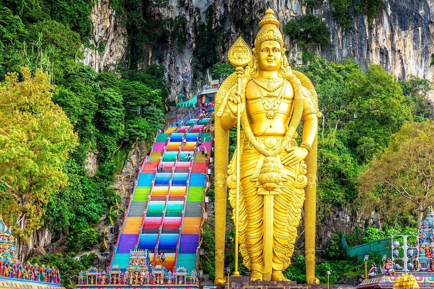 Batu Cave Temple — Ikon Warna-warni dan Spiritualitas Malaysia